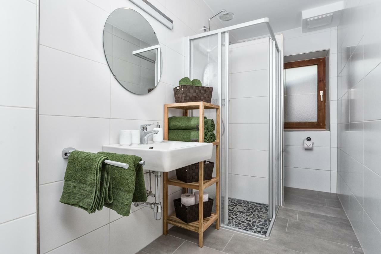 Hillside Apartments Pircher Fugen Bagian luar foto